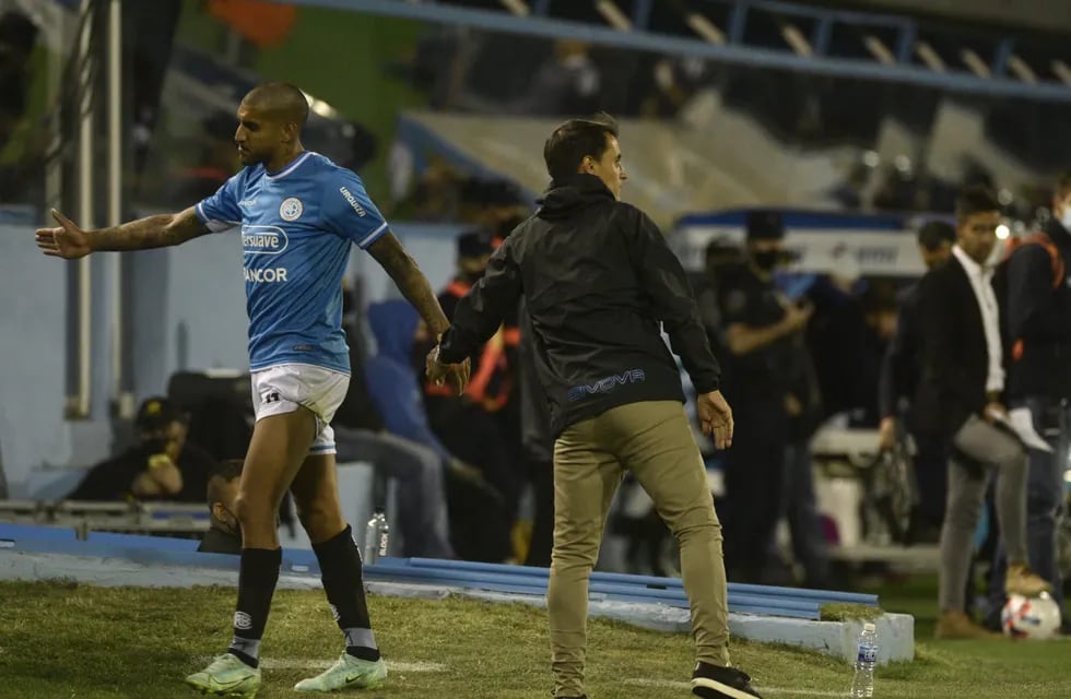 El técnico Guillermo Farré cerró rápido el partido. Había que ganar, para reposicionar a Belgrano.