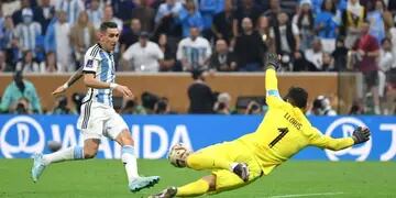 El gol de Ángel Di María en la final de la Copa del Mundo contra Francia.