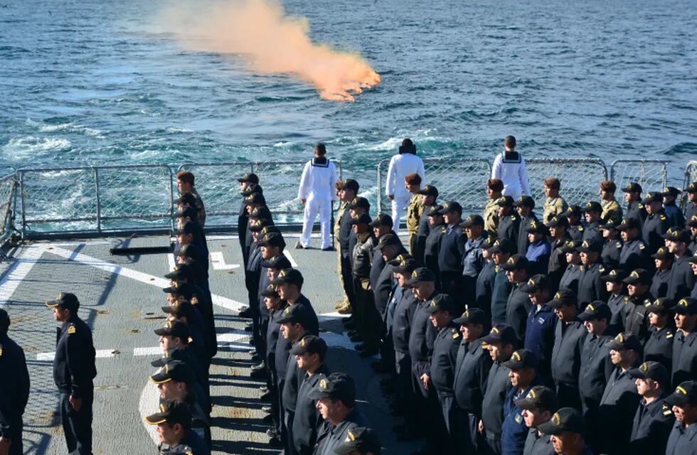 Honores al submarino ARA “San Juan”