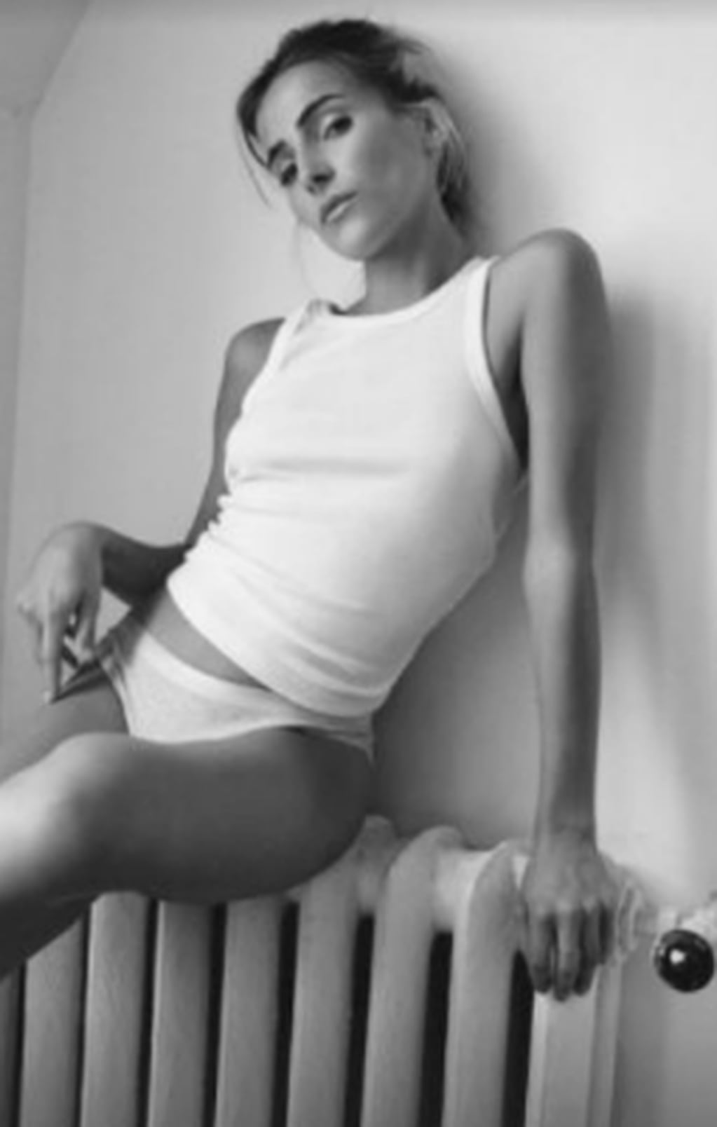 La hija de Juana Viale debutó como modelo en una campaña de indumentaria oficial.