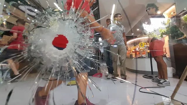 Supermercado baleado en Rosario