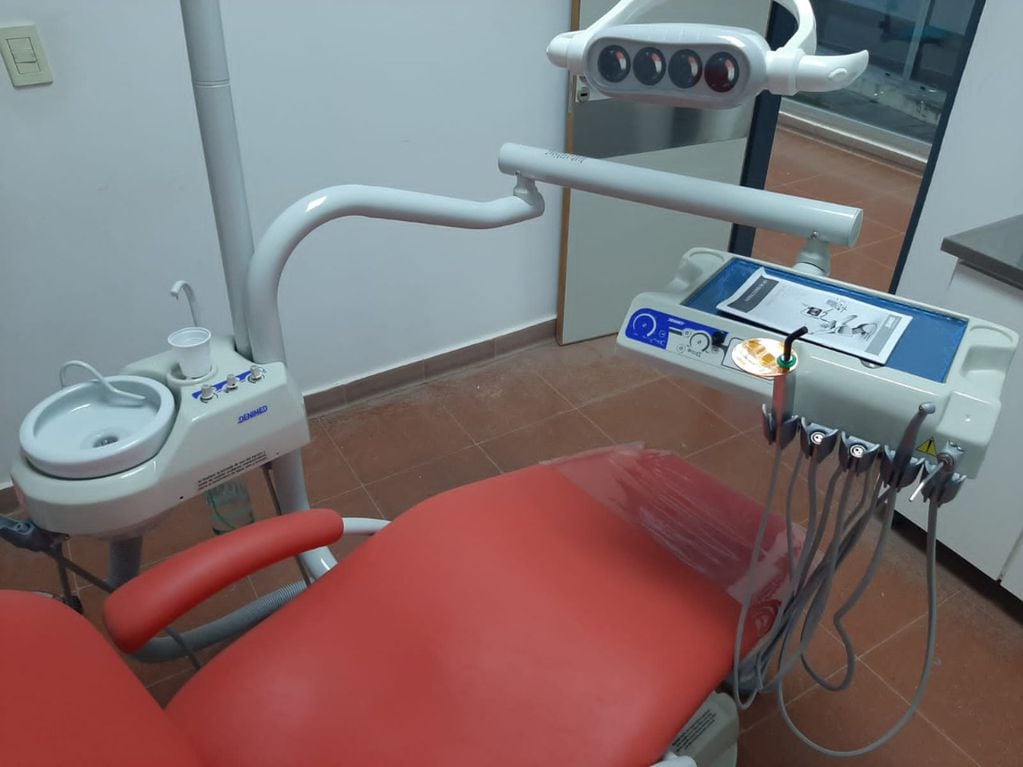 Dos nuevos sillones odontológicos para el  Servicio de Odontología del Hospital Pirovano de Tres Arroyos