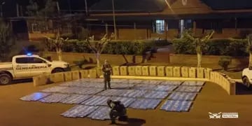 Persecución en Dos de Mayo: incautaron 15 mil atados de cigarrillos de contrabando