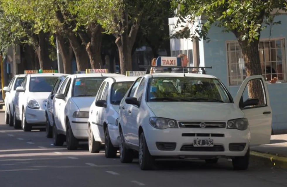 Reglamentaciones nuevas para taxis y remises