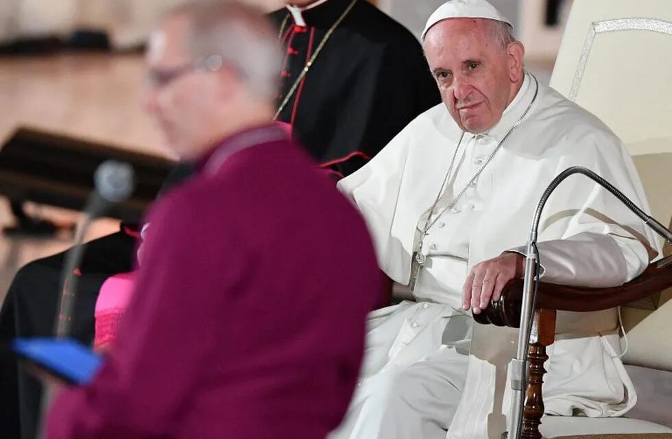 PAP11 CIUDAD DEL VATICANO (VATICANO), 05/10/2016.- El papa Francisco participa en el acto de apertura de la primera cumbre mundial sobre la fe y el deporte llamada 