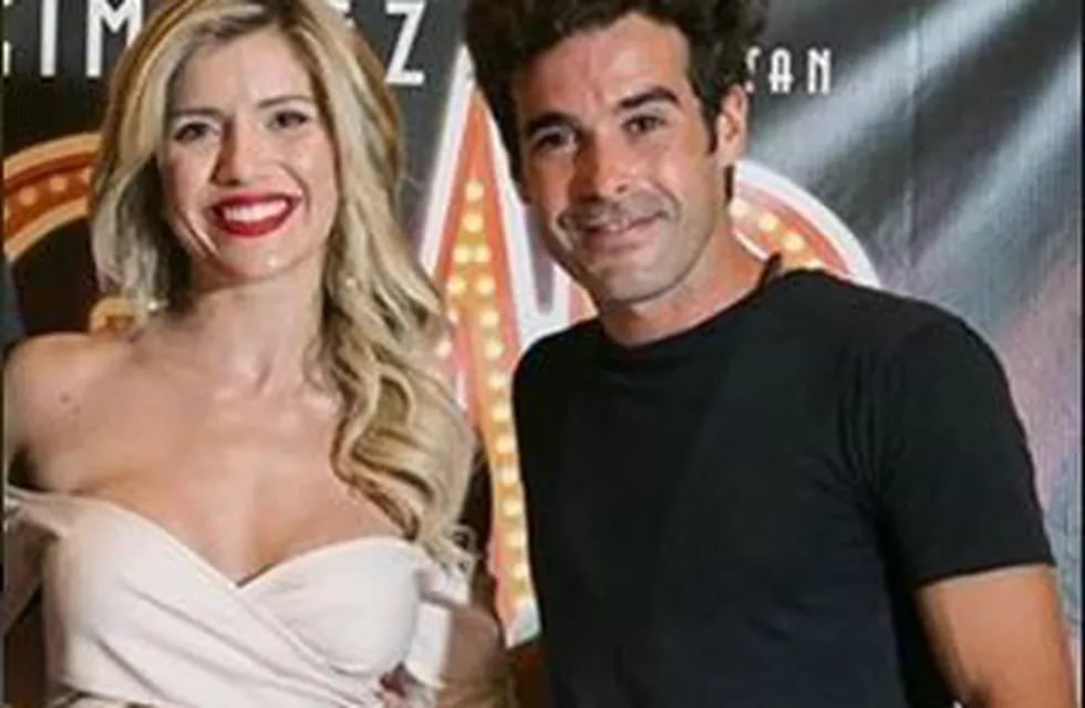 Nicolás Cabré y Laurita Fernández (Web)