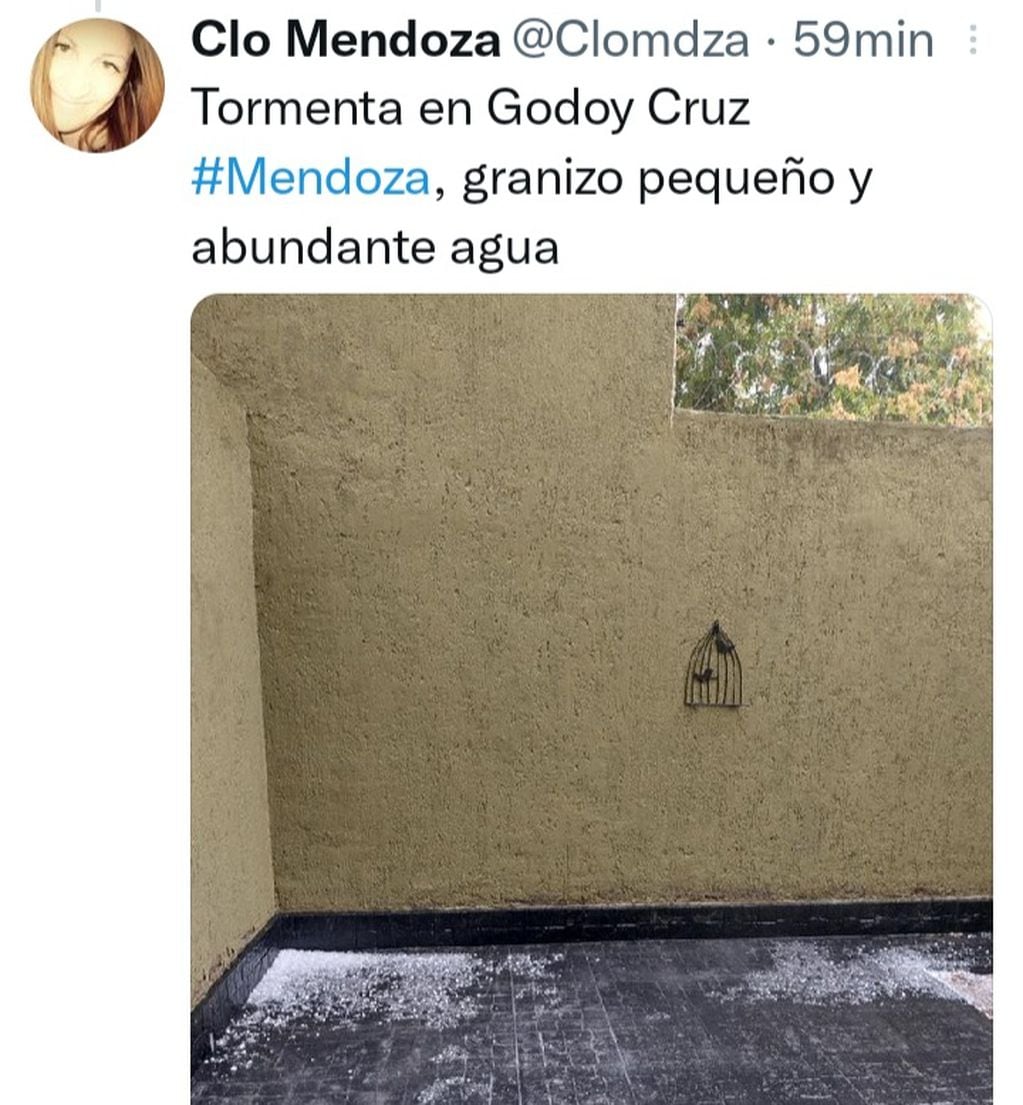 El reporte de Godoy Cruz indica que cayó mucha piedra pequeña pero con agua.