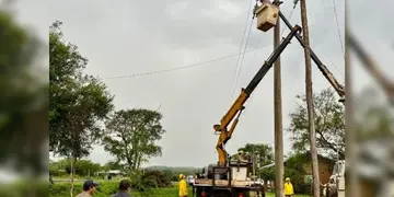 Obras de remodelación en el tendido eléctrico en San Javier