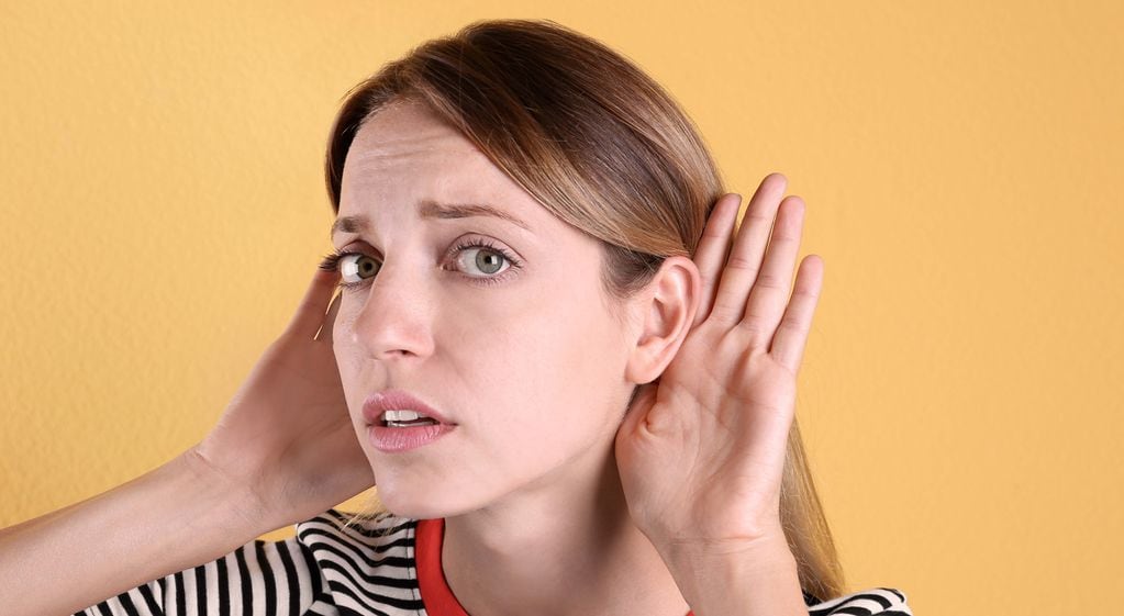 En algunos casos, además de migrañas, mareos, náuseas, vómitos y dolor intenso, la enfermedad puede generar sordera.