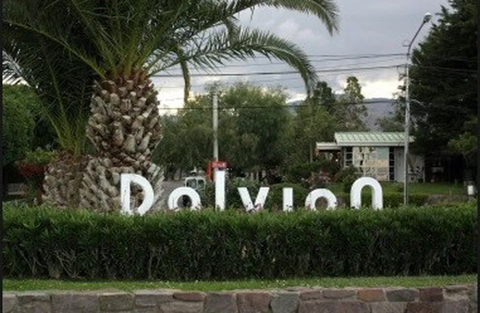 Una conocida familia dueña de bodegas en Mendoza fue víctima de un robo millonario en su casa del barrio privado Dalvian.