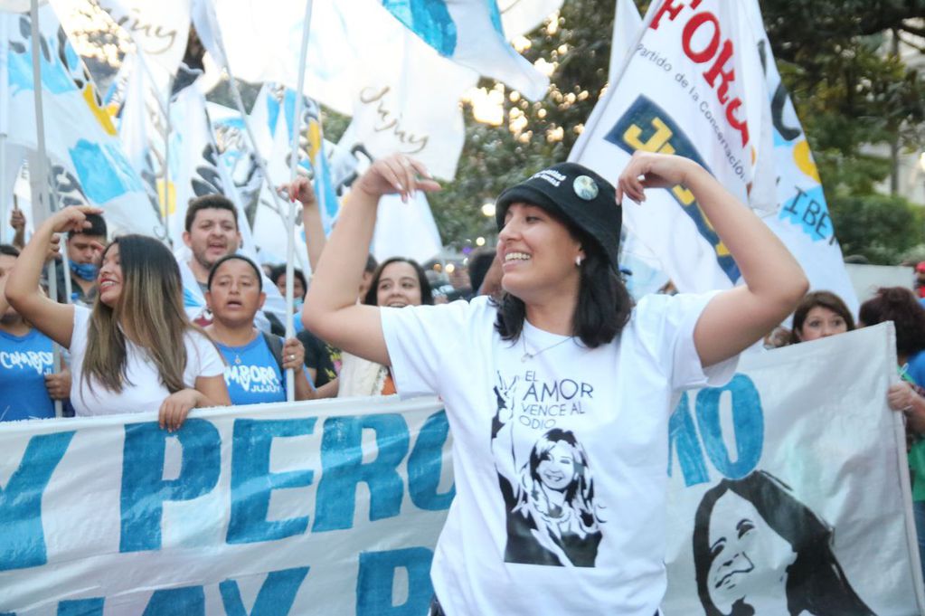 "La persecución judicial y mediática que sufre (Cristina Fernández), generó la reacción en todo el país para defender la democracia", sostuvo la diputada Chaher.