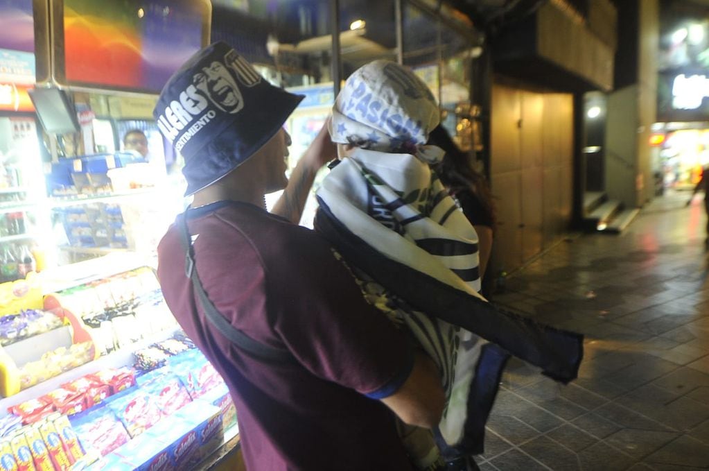 Las mejores fotos de los hinchas de Talleres alentando en Córdoba. (Javier Ferreyra)