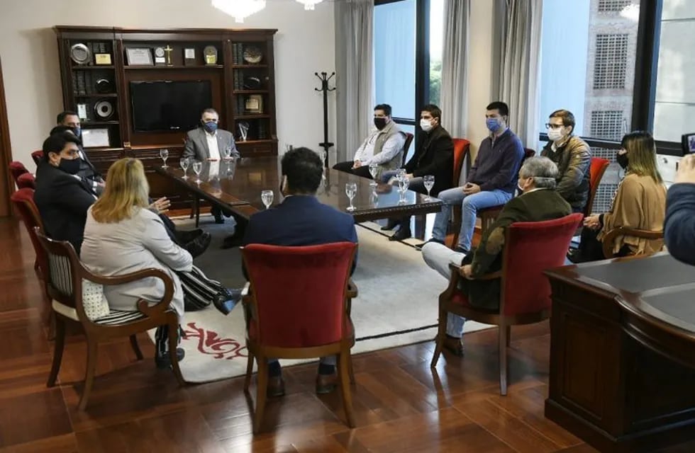 Concejales de Bella Vista fueron recibidos por Osvaldo Jaldo. (Legislatura de Tucumán)