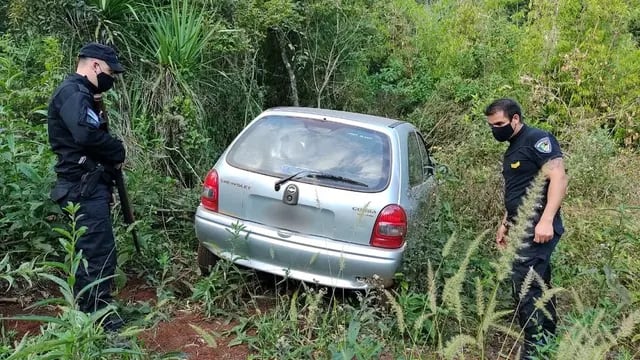 Dos de Mayo: hallaron un automóvil con pedido de secuestro en Oberá. Policía de Misiones
