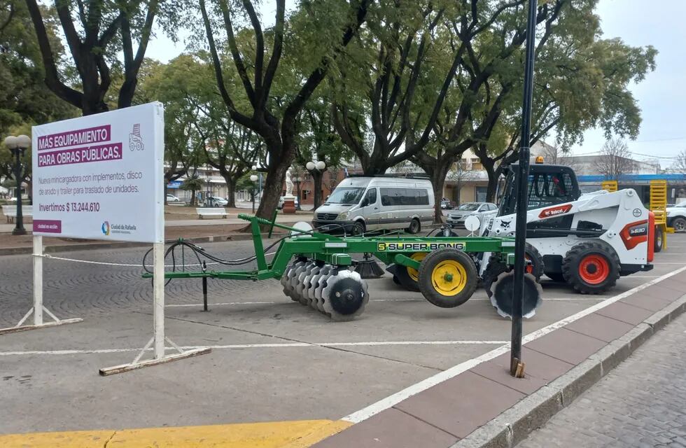 Presentación del nuevo equipamiento frente a la Municipalidad de Rafaela