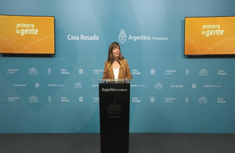 La portavoz presidencial, Gabriela Cerruti, apoyó al embajador argentino en Venezuela, y minimizó sus dichos sobre el avión de Emtrasur. Foto: Corresponsalía.