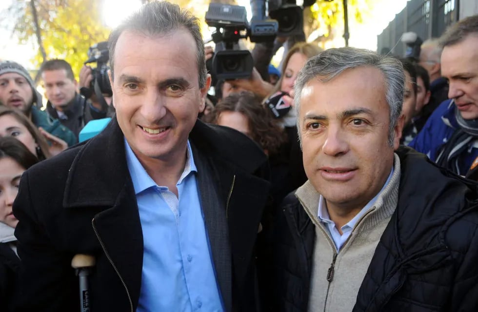 Los ex gobernadores de Mendoza, Francisco Pérez (PJ) y Alfredo Cornejo (UCR), repudiaron el atentando a CFK.