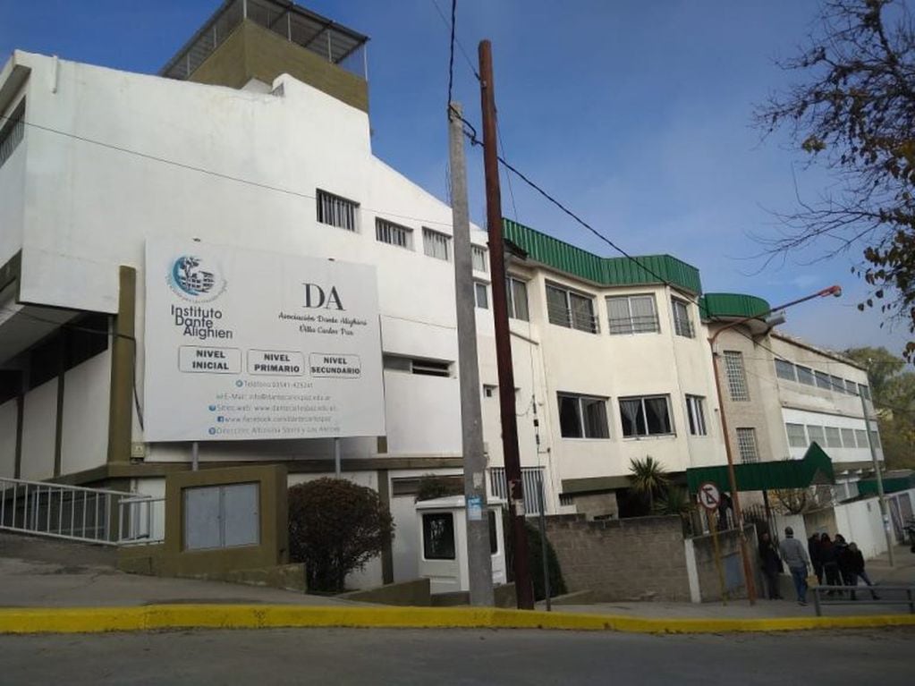 Instituto Bilingüe DDante Alghieri Villa Carlos Paz.