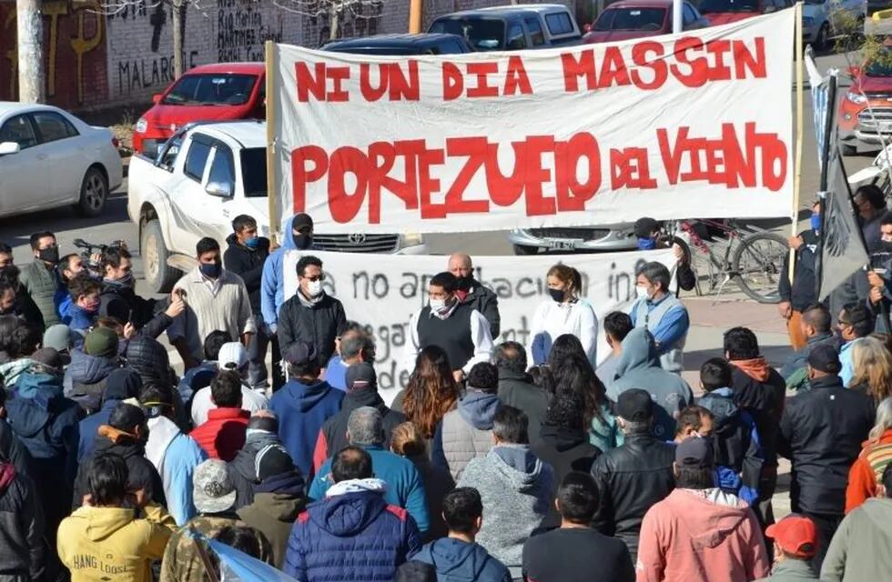 Manifestación en Malargüe en apoyo a Portezuelo del Viento