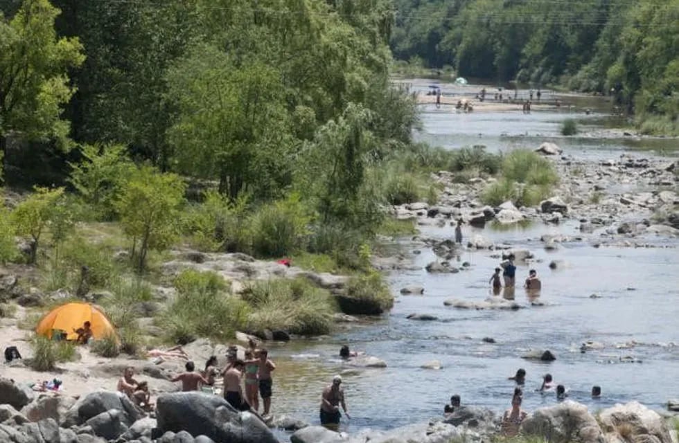 Finde idea para disfrutar del río Los Reartes y otros arroyos serranos.