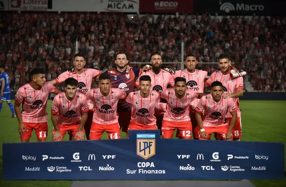 Instituto enfrentó a Vélez en partido "de seis puntos". Y se quedó sin nada (Facundo Luque / La Voz)