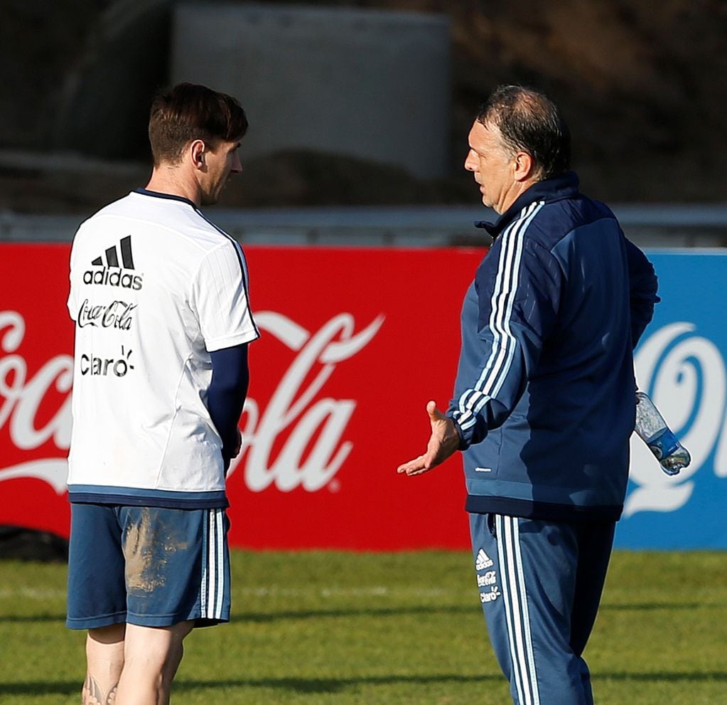 Lionel Messi y Gerardo Martino se reencontrarán en el Inter Miami y la MLS de Estados Unidos. (AP)