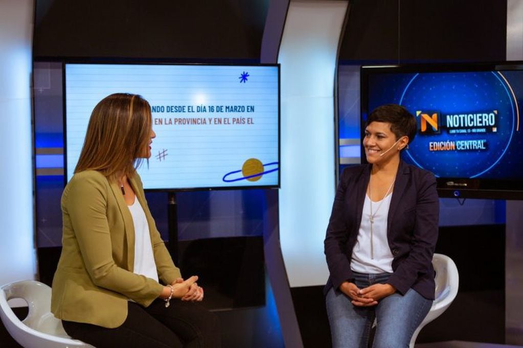 Analía Cubino, Ministra de Educación Tierra del Fuego, presentando "Aprendo en Casa".