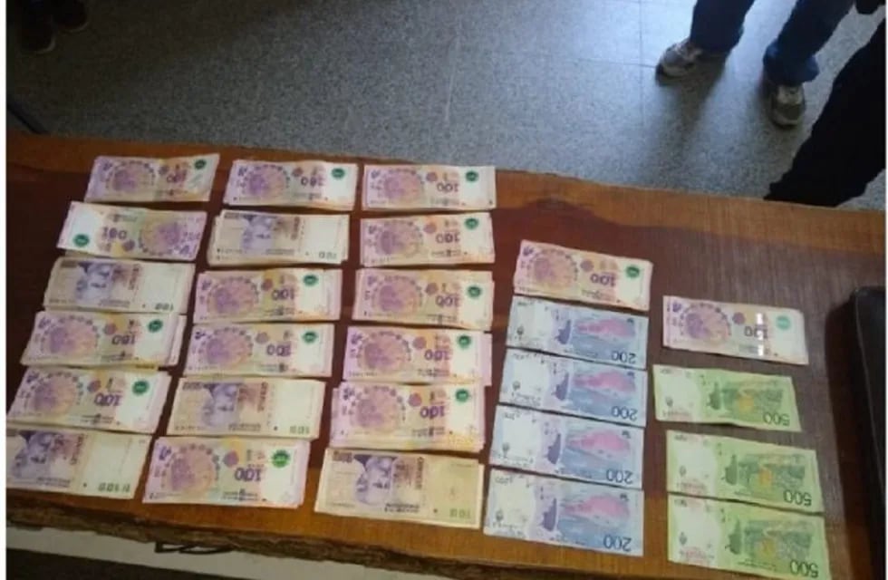 Dinero devuelto en Tinoco (Policía de Córdoba)