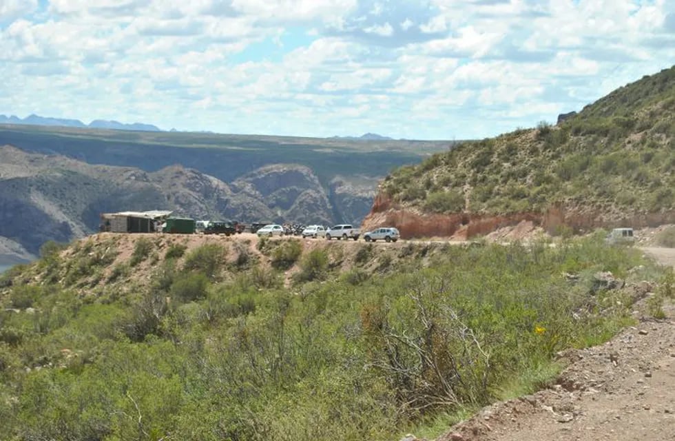 Proyecto de jerarquización de los 50 kilómetros que unen Valle Grande con El Nihuil.