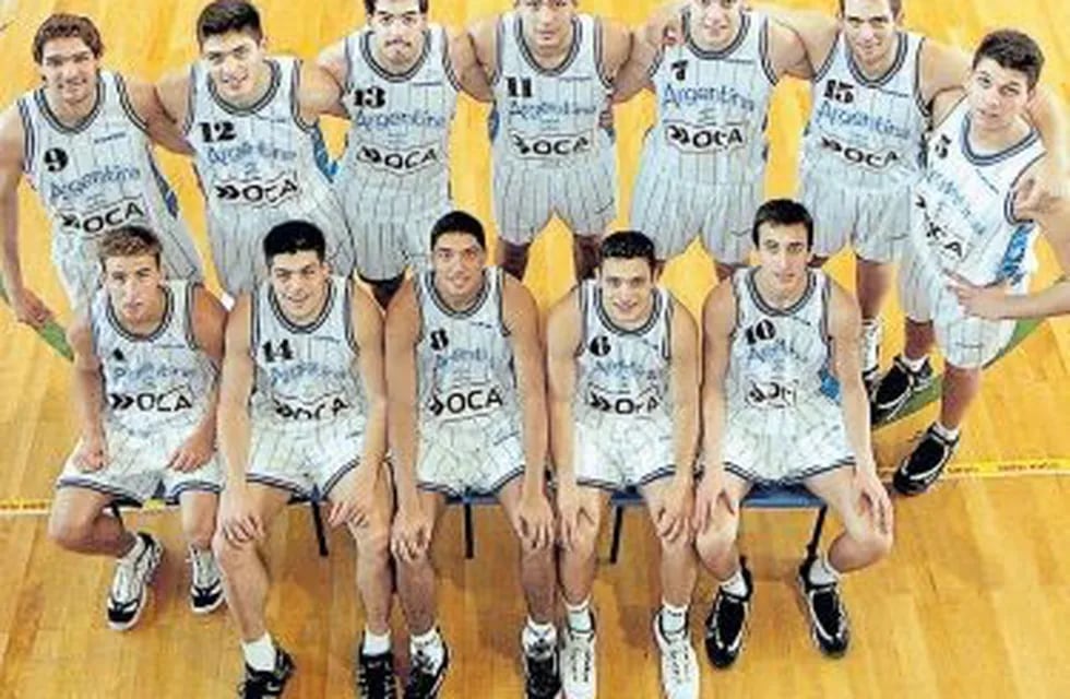 Rumbo a Australia 1997. Bajo la conducción de Julio Lamas, los juveniles argentinos se prepararon con toda la ilusión para su primer Mundial con la celeste y blanca.