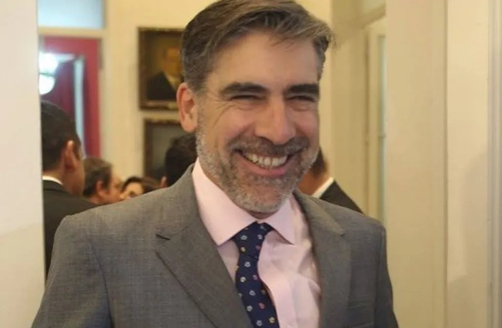 Mario Vadillo, uno de los tres legisladores del partido Intransigente.