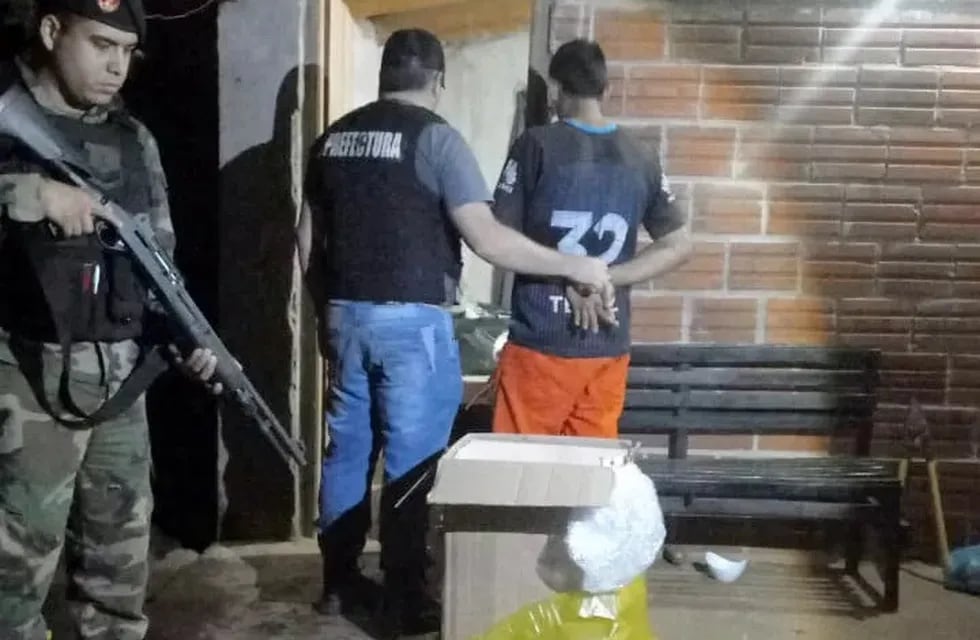 Prefectura secuestró marihuana y un cargamento de electrónica en Puerto Rico: hay un detenido