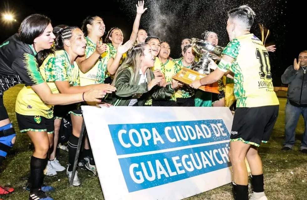Unión del Suburbio se coronó campeón de la Copa Gualeguaychú de Fútbol Femenino