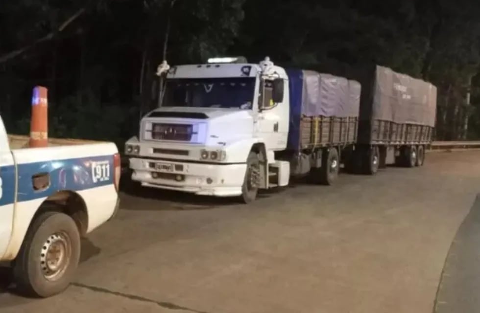 Dos de Mayo: incautan camión cargado con casi 30 toneladas de soja.