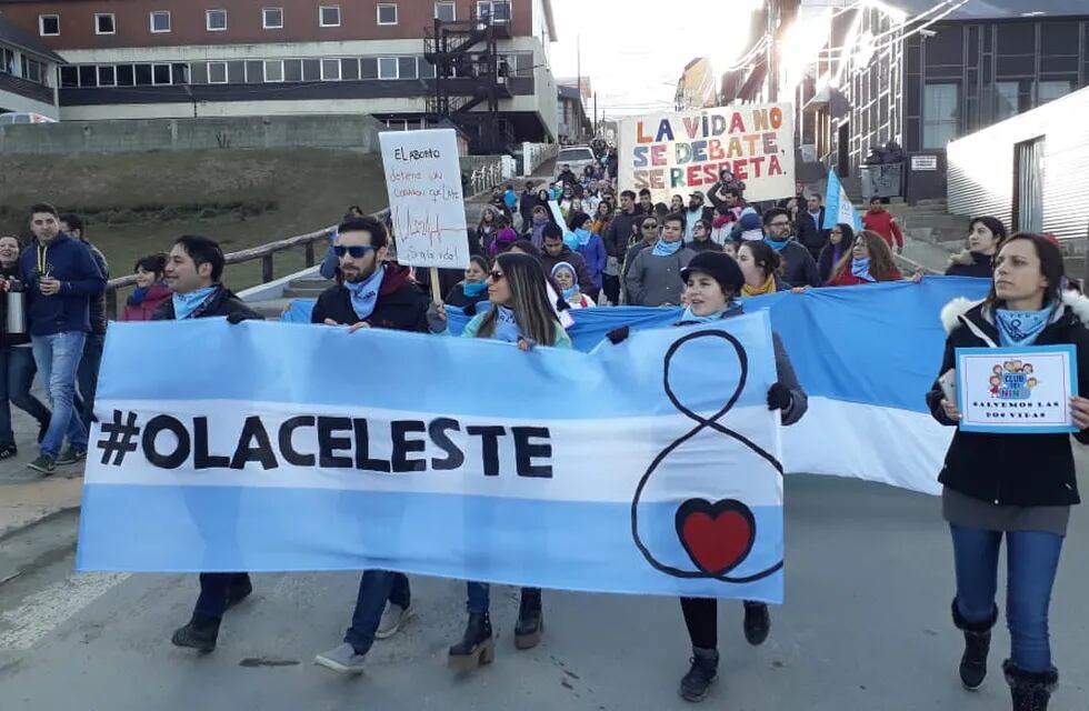 Última marcha del 2019 en Ushuaia a favor de las "dos vidas".