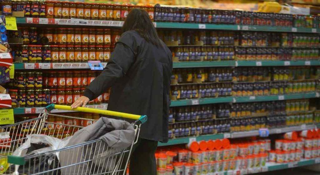 La Tarjeta Alimentar permite comprar todo tipo de alimentos. (José Hernández / Archivo)