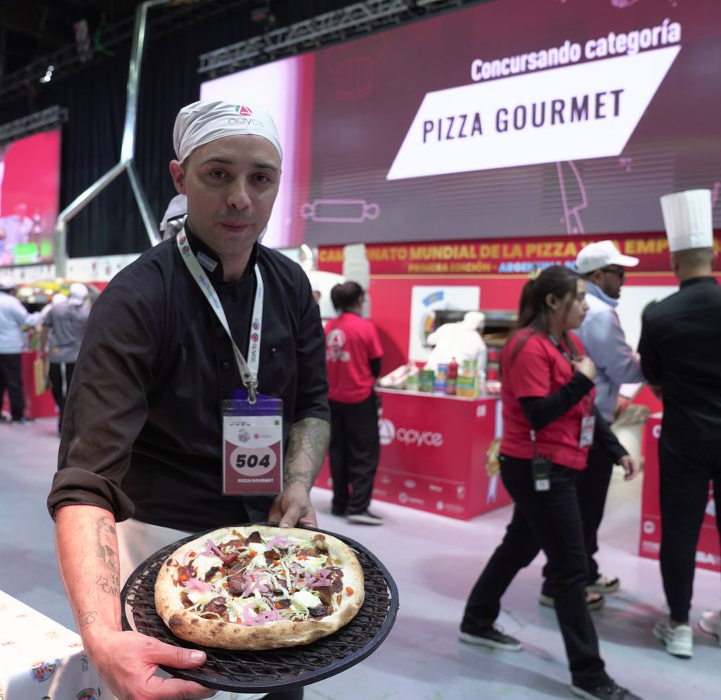 Daniel Gabrielli en la categoría "Pizza Gourmet".