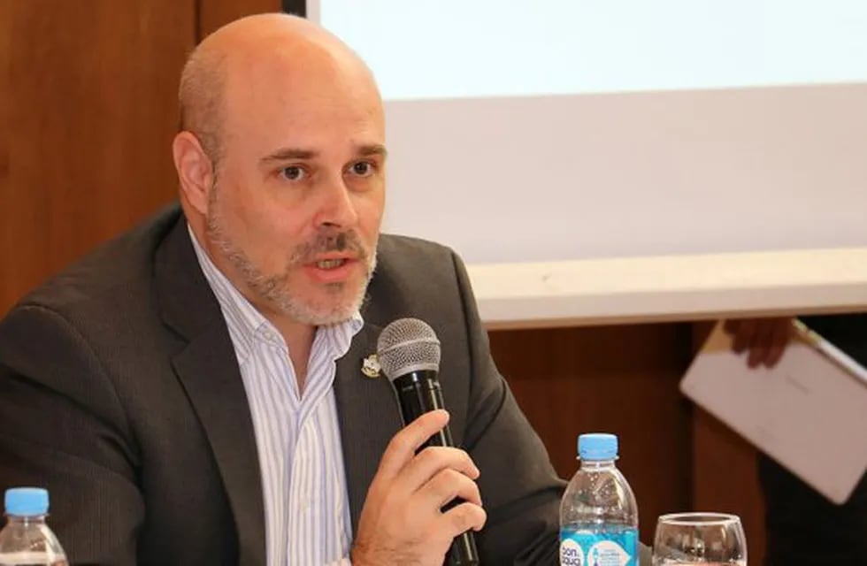 Ministro jefe de Gabinete, Sebastián González.