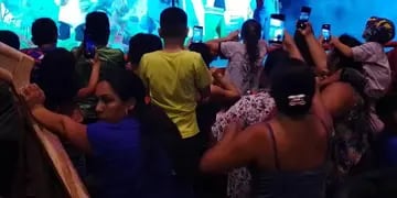Niños de Puerto Libertad disfrutaron del show de los Amigos de la Granja de Zenón