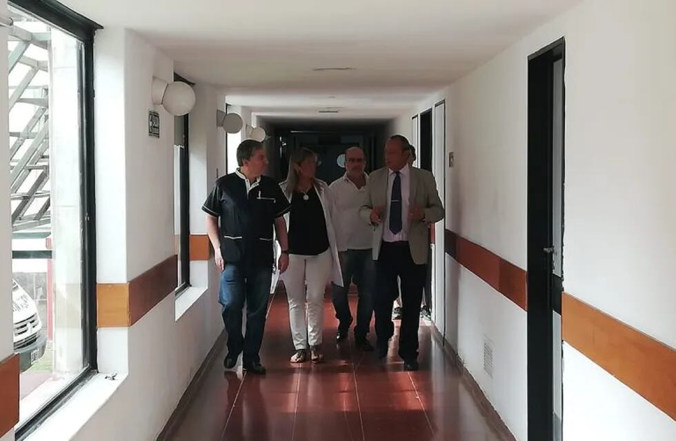 El Intendente Carlos Sánchez recorre el Hospital Pirovano (prensa municipal)