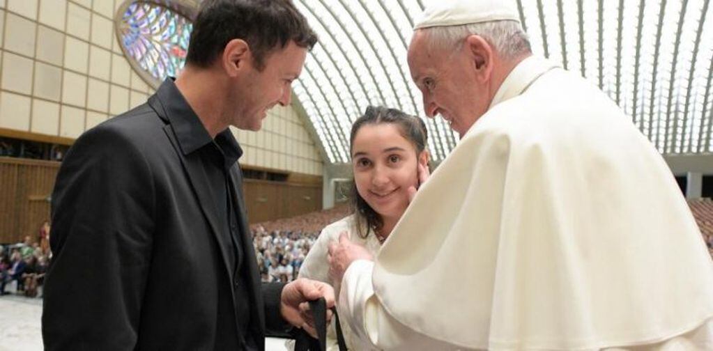 El Papa Francisco y la presentación de Axel