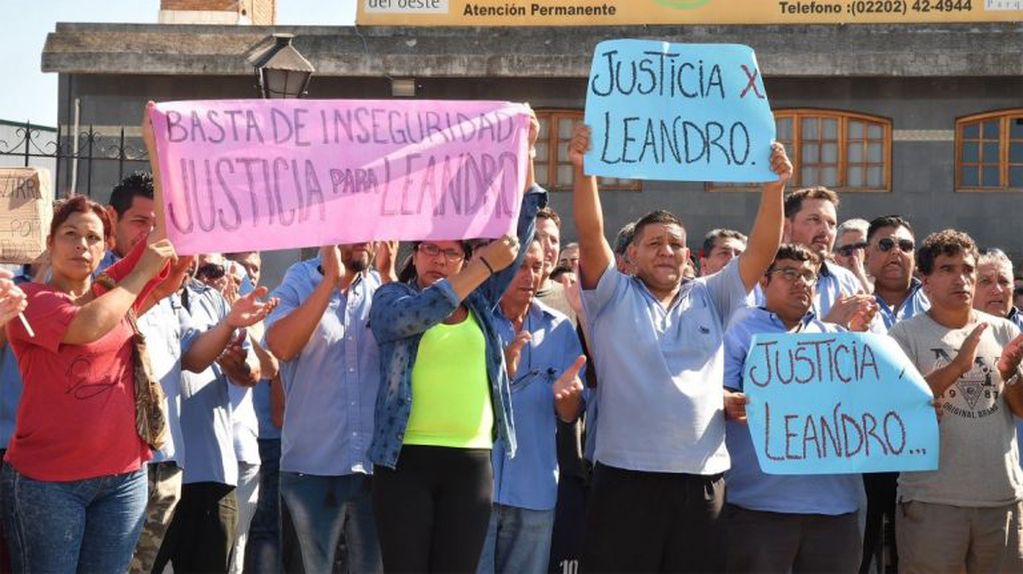 Familiares y amigos de Leandro Alcaráz piden justicia