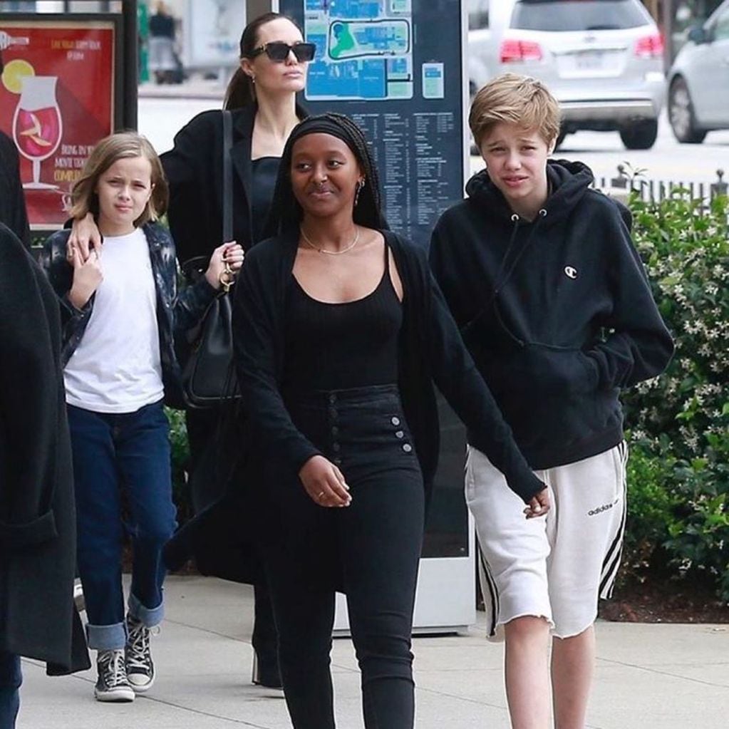 La familia de Angelina Jolie (Foto: Instagram/joliepittsofficial).