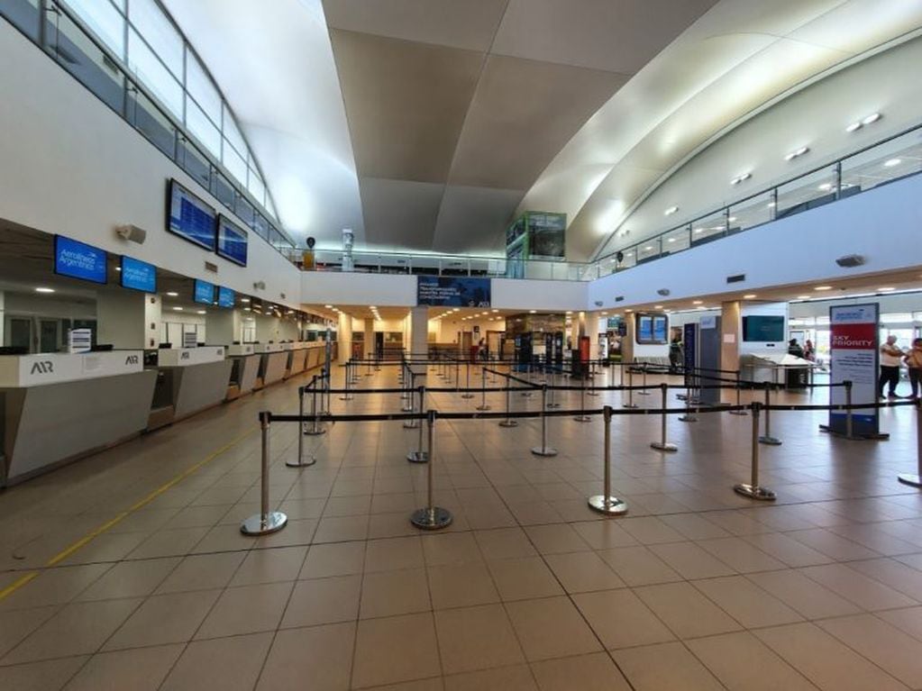 El Aeropuerto Internacional Rosario hoy solo hace vuelos de cabotaje (Archivo).
