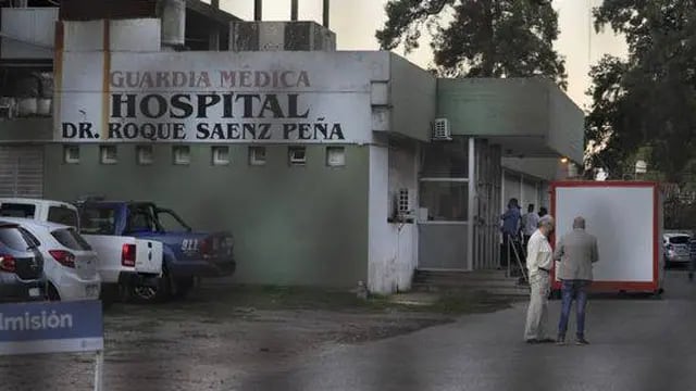 Los cuatro intoxicados llegaron primero al hospital Roque Sáenz Peña, pero dos debieron ser derivados. (La Capital / Silvina Salinas)