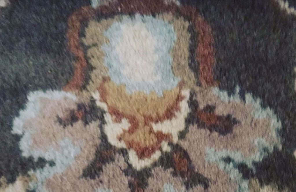 Pennywise en una alfombra