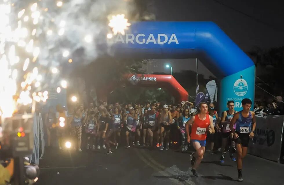 Maratón Nocturna Ciudad de Paraná.