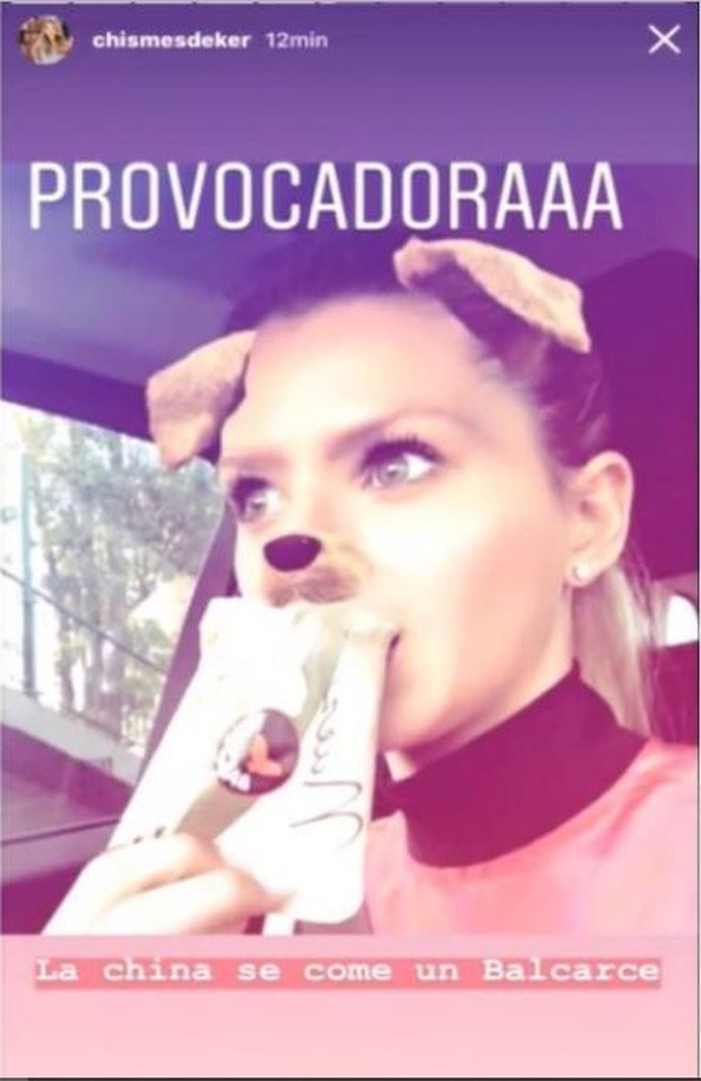 La China Suárez se mostró comiendo un alfajor de la marca perteneciente a la familia del novio de Pampita Ardohain (Instagram/ chismesdeker).