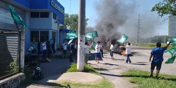 Siguen las protestas en Guerrero Motos