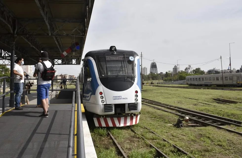El tren conecta Córdoba con la estación Retiro de Buenos Aires.